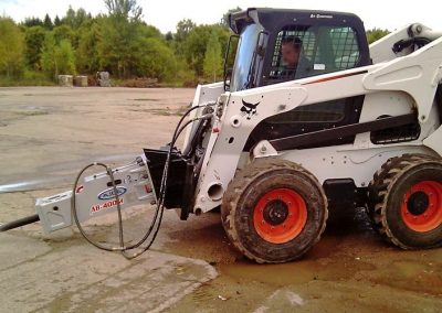 BRH 400M AJCE sur skid steer