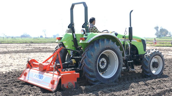 tracteur pour travaux agricoles Preet - RDS France, spécialiste du matériel TP