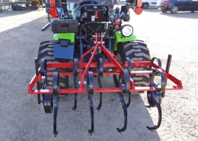 Cultivateur (griffe) sur micro tracteur Preet