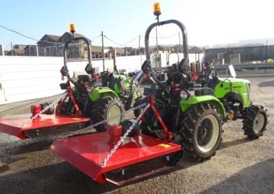 Deux micro tracteurs Preet avec rotavator